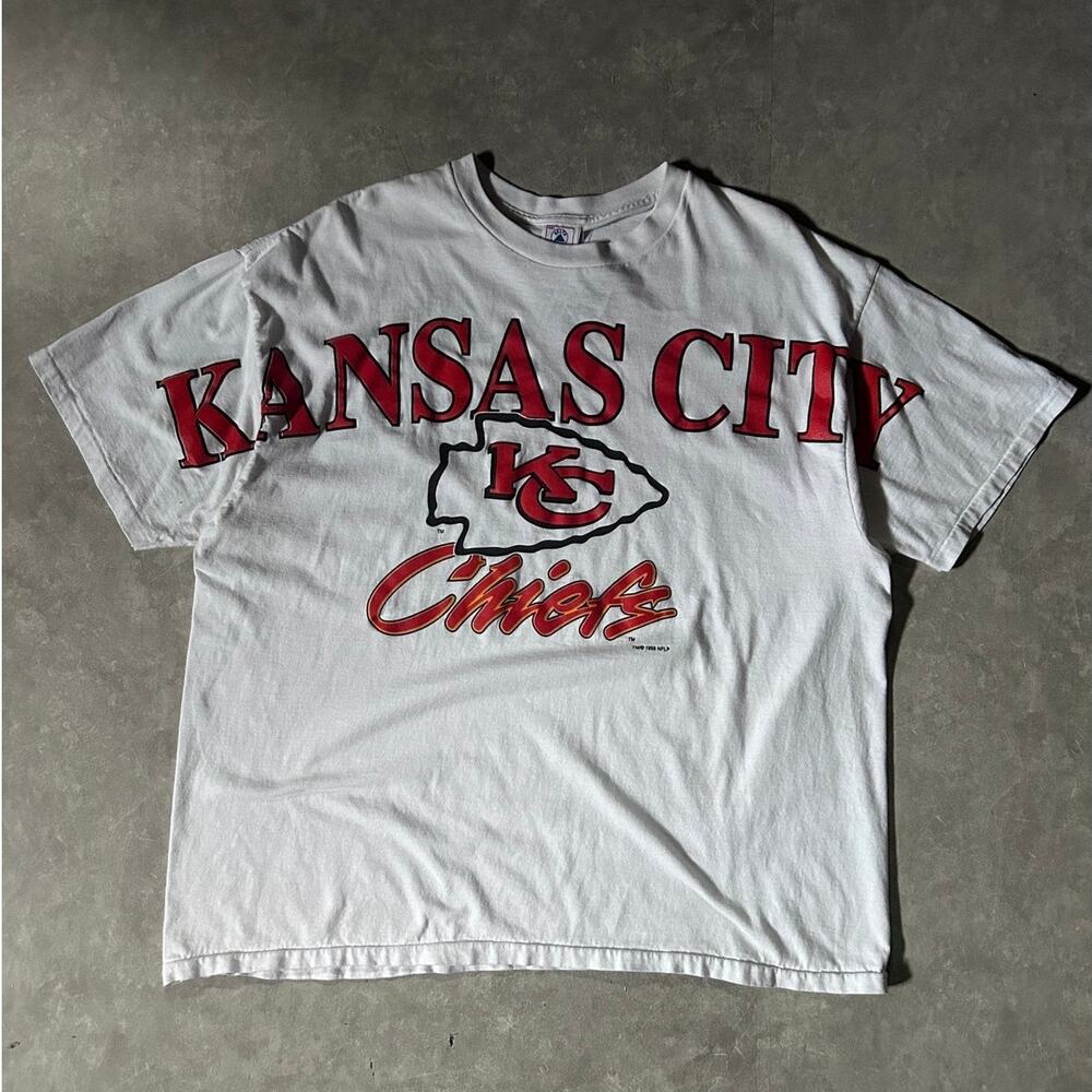 90's Vintage Kansas City Chiefs Spell Out White T-Shirt -XXL